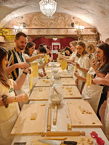 Rome Spanish Steps Cooking Class: Pasta, Tiramisu & Wine