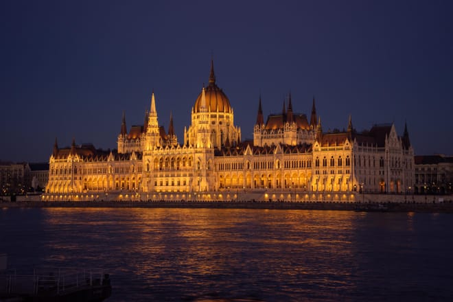 Budapest Danube night Cruise with drink