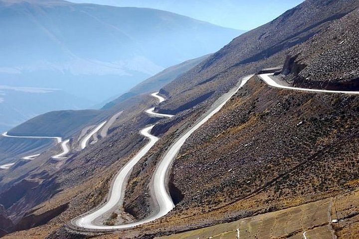 Safari to the Clouds: Scenic Tour of Salinas Grandes & Purmamarca