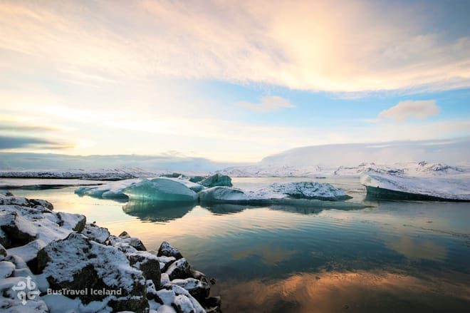 3 Day Golden Circle, South Coast & Glacier Lagoon Small-Group Tour photo 3