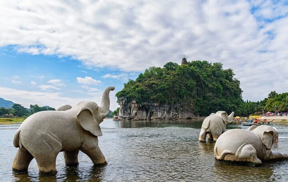 Guilin Highlights Full-Day Guided Tour with Local Insights