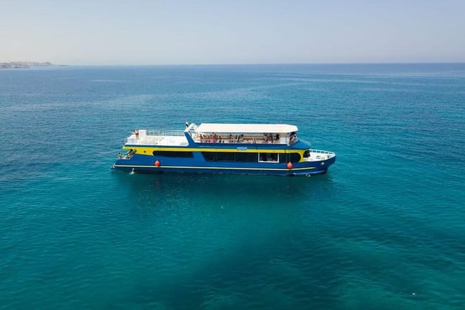 Paradise Conquest Semi Submarine Trip with Snorkeling - Hurghada