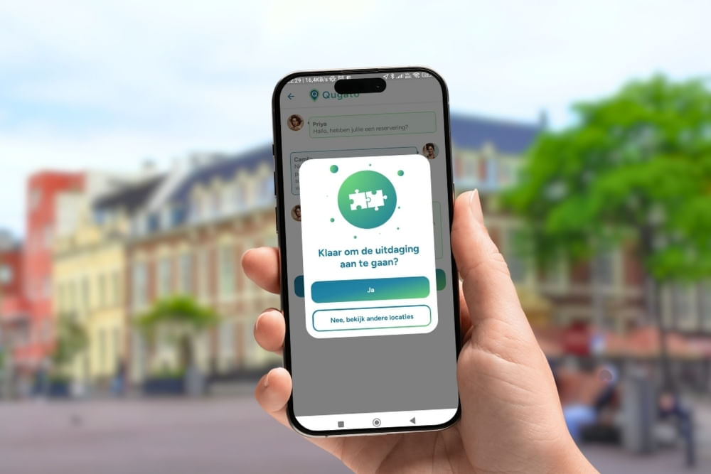 App interface screenshots during the The Hague escape game at the Grote Markt.