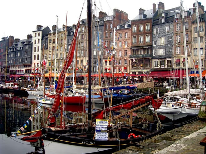 Private Normandy Guided Day Trip from Paris by Minivan with Calvados Tasting 10