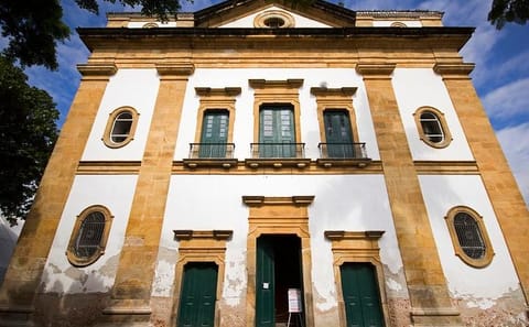 Walking Tour of Historic Landmarks in Paraty City Center