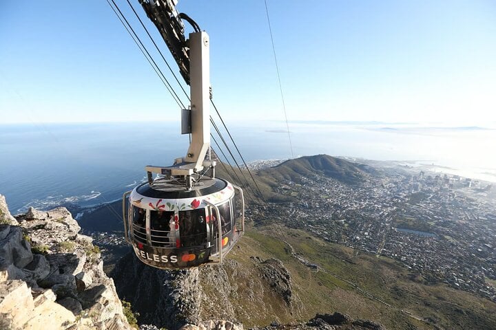 Bella Private Tours: Private Table Mountain, Kirstenbosch & Constantia Wine Day — Constantia - Photo 8
