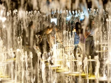 Evening Tour of Lima's Magic Water Circuit Fountains