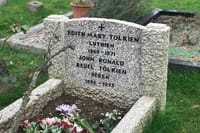 J.R.R. Tolkien's Oxford and Stonehenge Private Tour 3