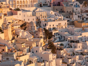 Santorini-Island tour for cruise travelers (small group)
