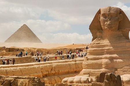 Private Cairo Day Tour: Explore the Pyramids, Sphinx & Egyptian Museum