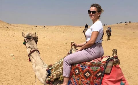 Private Giza Pyramids Tour with Dinner Cruise in Cairo