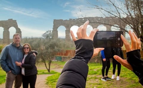 Appian Way Bike Tour with Catacombs Visit and Lunch in Rome