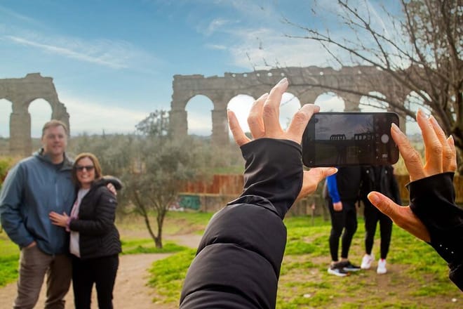 FAMILY DELUXE Appian Way Bike Tour with Catacombs & Lunch/Aperitif | Private