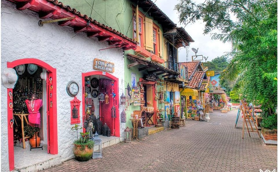 Private Cultural Tour of Embu das Artes Near São Paulo
