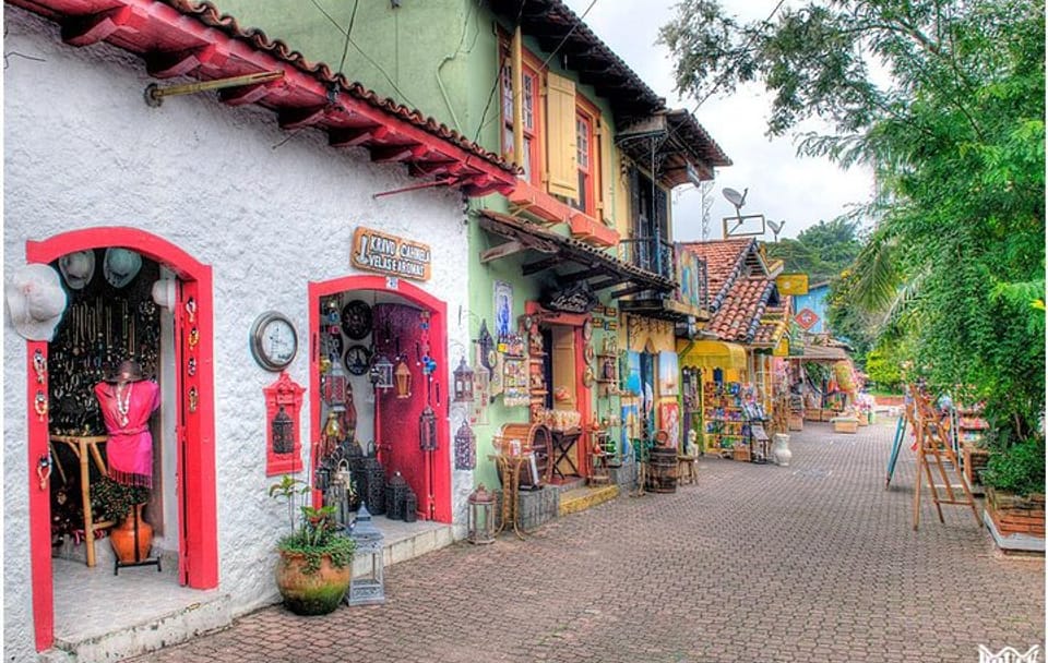 Private Cultural Tour of Embu das Artes Near São Paulo