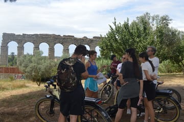 Appian Way Bike Tour with Aqueducts and Catacombs Option