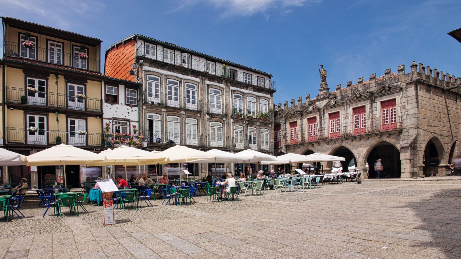 Image of Oliveira Square and the Old Town Hall, part of Cooltour Oporto's Braga & Guimaraes Tour
