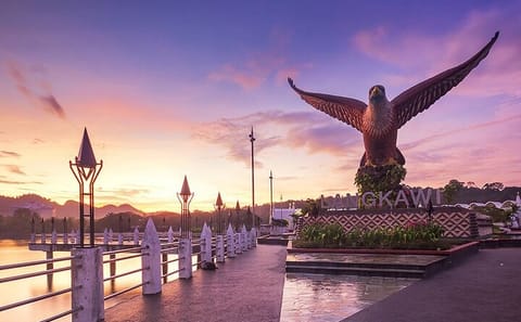Exclusive Group Tour – Langkawi Cable Car N SkyBridge Experience