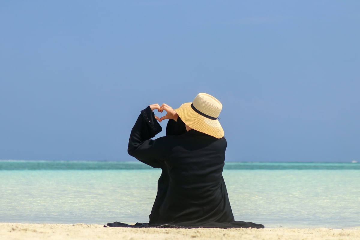 Maldives Dolphin Cruise, Sandbank Adventure & Local Island Tour