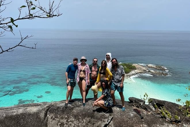 Raya Island
