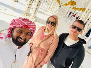Cultural Tour of Abu Dhabi: Grand Mosque and Heritage Village