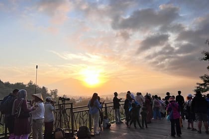 Borobudur Sunrise From Setumbu Hill, Prambanan Tour and Transport