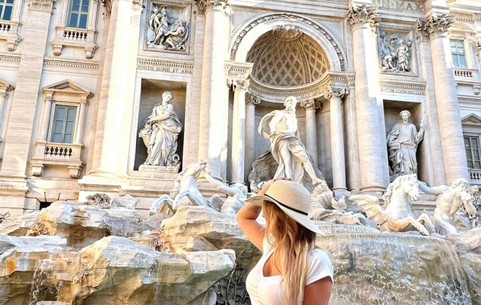 Photography Session at Rome's Trevi Fountain