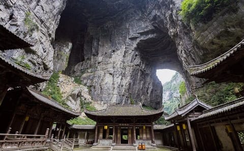 Private Wulong Karst Landscape Tour with Local Lunch