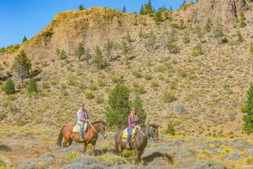 Bariloche Horseback Riding Tour with Traditional Argentine Asado