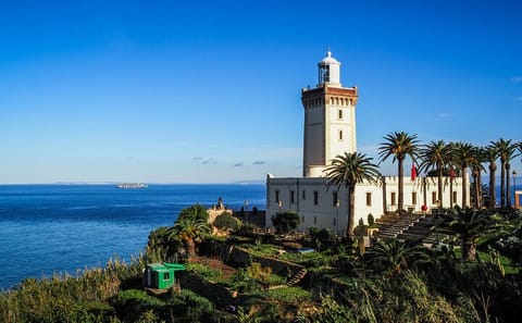 Málaga to Tangier Cultural Tour with Private Guide