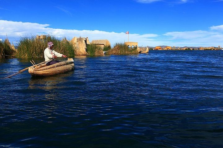 Classic Puno Tour: Explore Lake Titicaca & Floating Islands