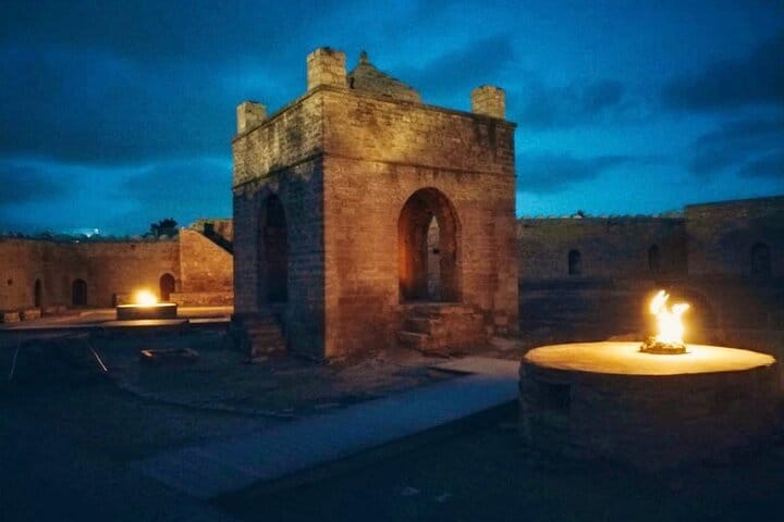 Fire Temple Ateshgah_Fire_Temple_Ateshgah_Absheron tour_Absheron_tour_VLA travel_fire tour_night view