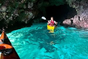 Escursione in kayak a Porto Selvaggio con sosta, tuffi dalla scogliera e bagno nelle sorgenti fredde