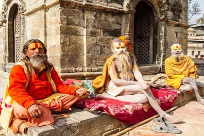 Walk along the Bagmati River (16 heritage monuments in 2 kilometers)