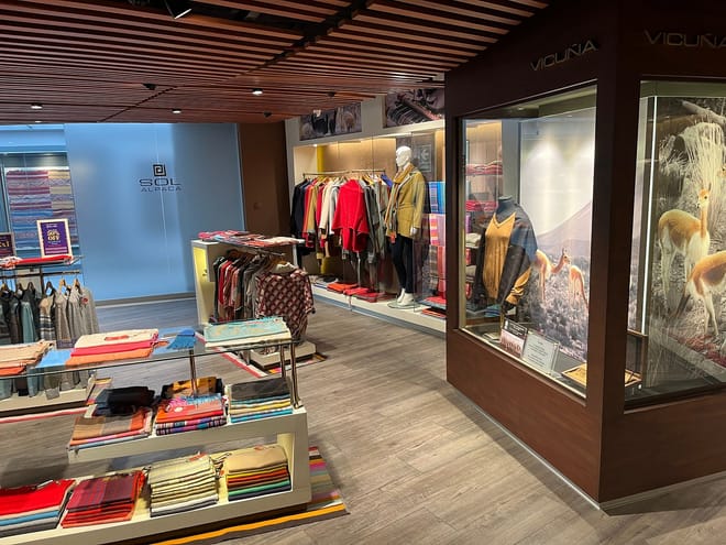 Private Tour Shopping in Lima and Inca Markets. 9