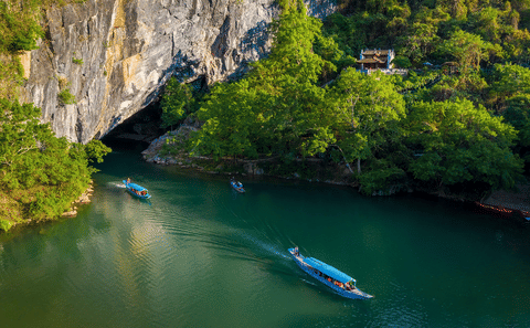 Phong Nha and Tien Son Cave Guided Adventure from Dong Hoi