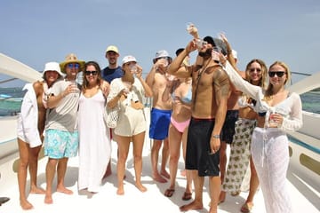 Small Group Snorkeling and Seafood Tour in Punta Cana