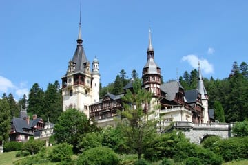 Peles and Cantacuzino Castles Day Tour from Brașov