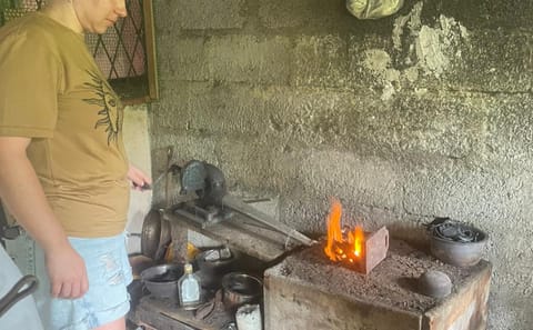 Traditional Jewelry Making Workshop in Galle, Sri Lanka