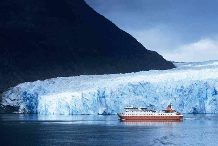 4-Day Atacama Desert Experience with Hotel, Tours & Meals