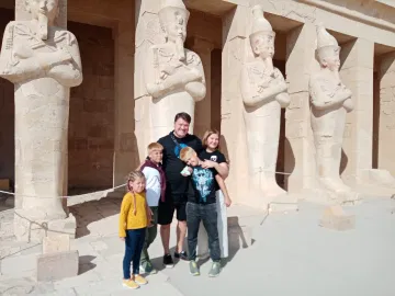 Luxor VIP Erlebnis – Exklusive Luxus-Ganztagestour ab Hurghada