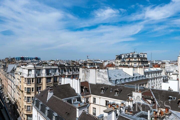 5 hour Private Le Marais and Eiffel Tower Tour with Hotel Pick up 8