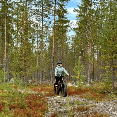 Electric Fat Biking at a Reindeer Farm in Rovaniemi - Image 12