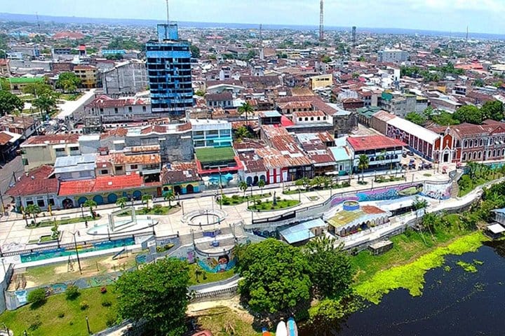 Iquitos Airport Private Transfer in Tuk Tuk 3