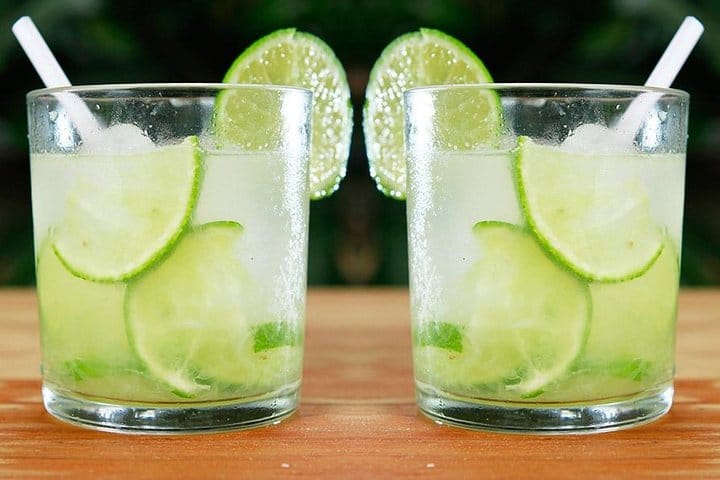 Traditional brazilian diner with live music and one caipirinha  5