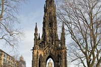 Guided Old Town Walking Tour in Edinburgh 5