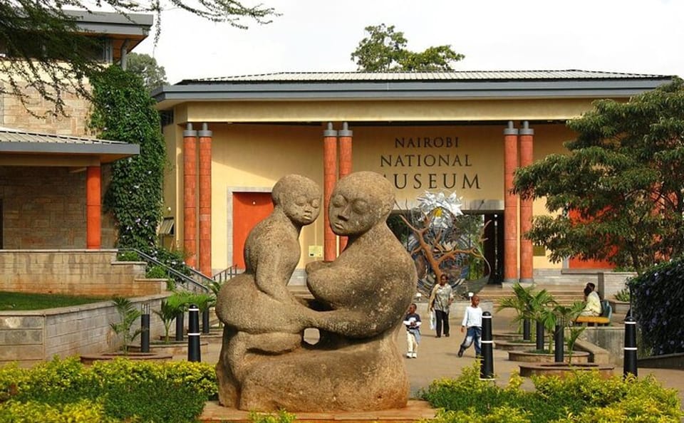 Nairobi Airport Layover Tour to National Museum Highlights