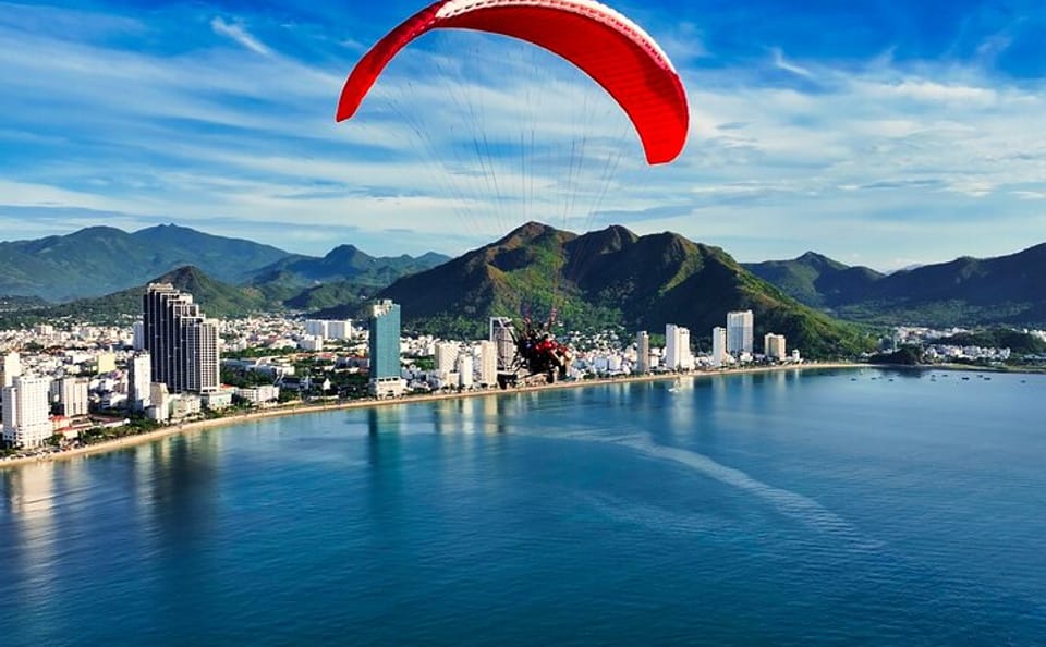 Paramotor Flying Experience Over Nha Trang's Scenic Landscapes