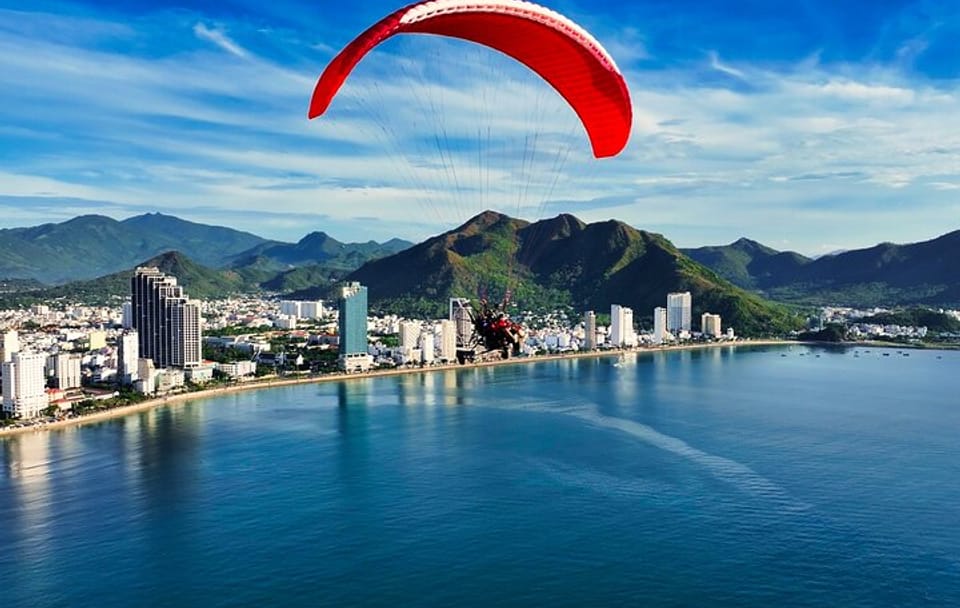 Paramotor Flying Experience Over Nha Trang's Scenic Landscapes