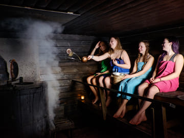 Sauna Experience and Homemade Dinner by the Lake in Kemijärvi